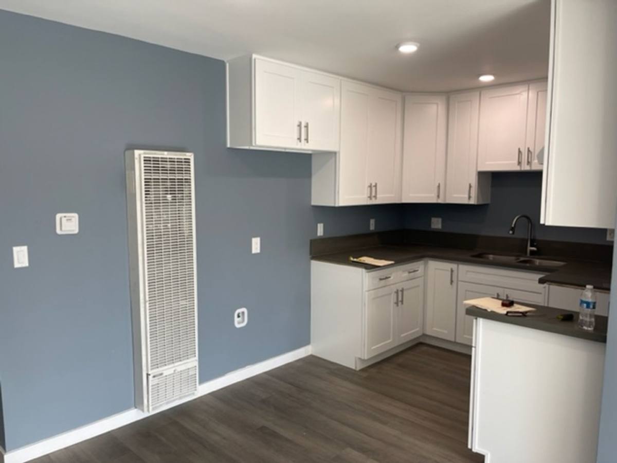Apartment for rent at 5000 W Coliseum St, Los Angeles, CA 90016