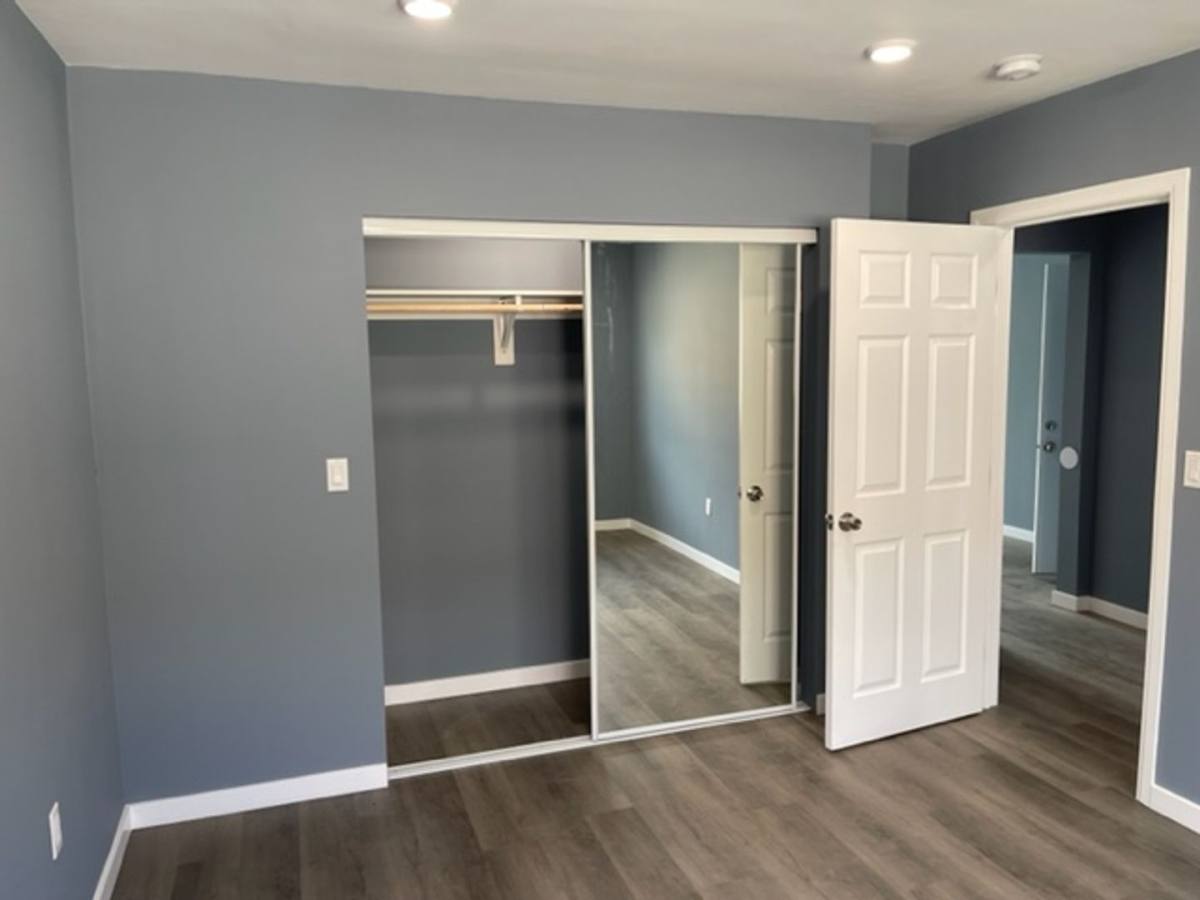 Apartment for rent at 5000 W Coliseum St, Los Angeles, CA 90016