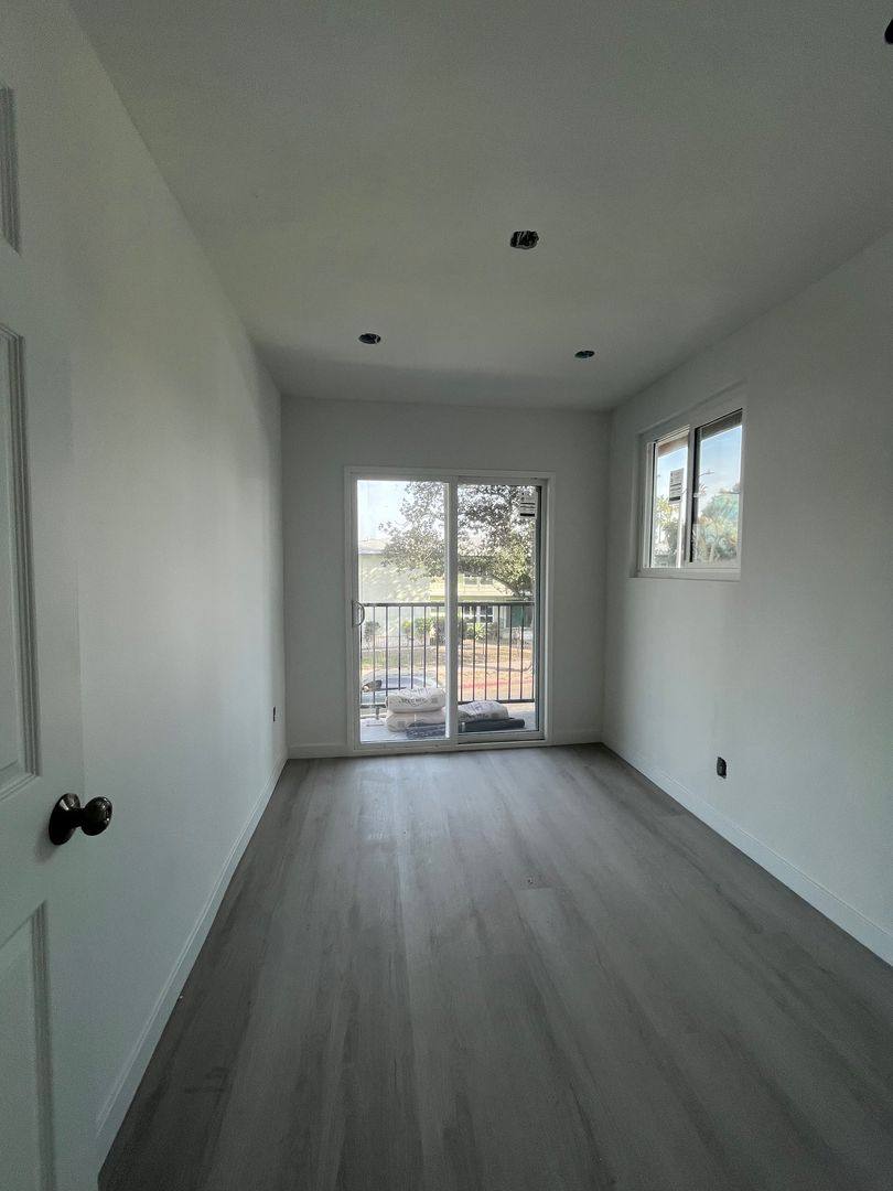 Apartment for rent at 5000 W Coliseum St, Los Angeles, CA 90016