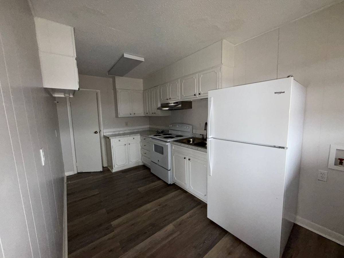 Apartment for rent at 206 Cloverleaf Dr, Athens, AL 35611