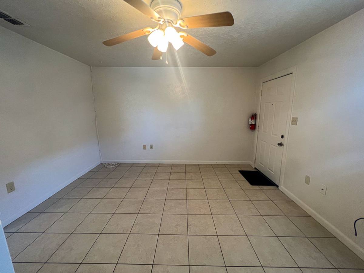 Apartment for rent at 1406 SW 18th Place, Gainesville, FL 32608