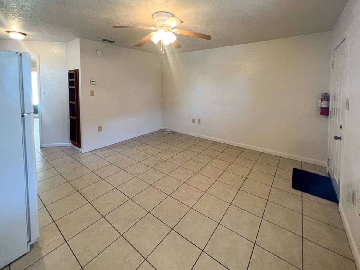 Apartment for rent at 1406 SW 18th Place, Gainesville, FL 32608
