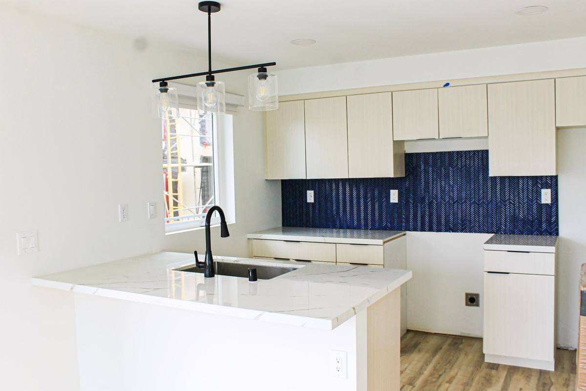 Apartment for rent at 2330-2332 Grand Ave, San Diego, CA 92109