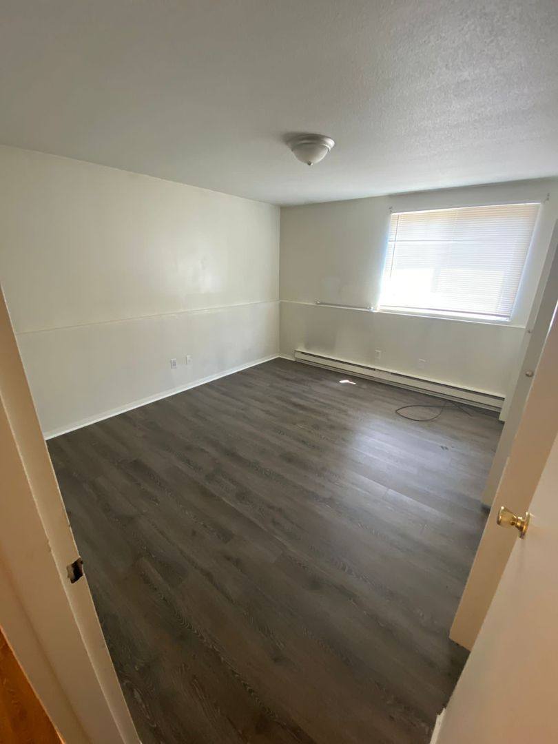 Apartment for rent at 169 W Spring St, West Haven, CT 06516