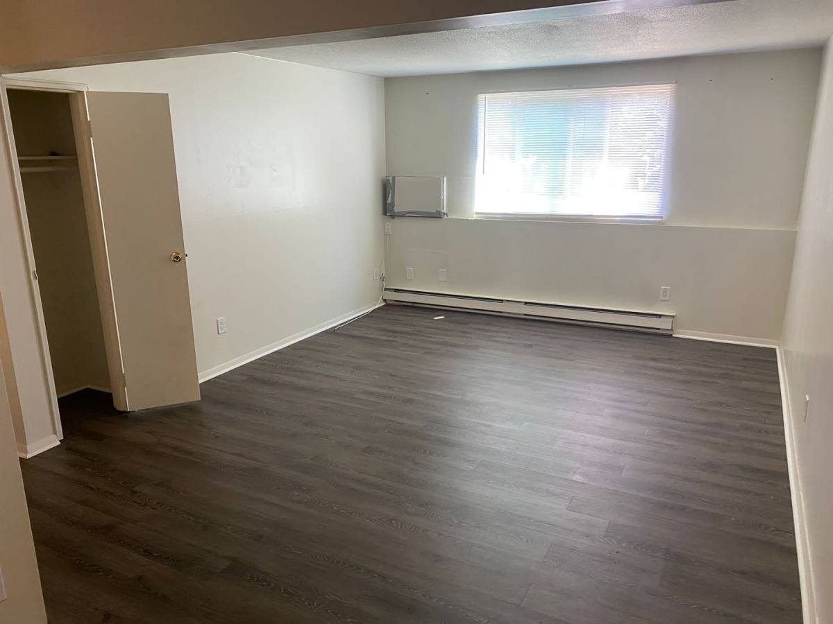 Apartment for rent at 169 W Spring St, West Haven, CT 06516
