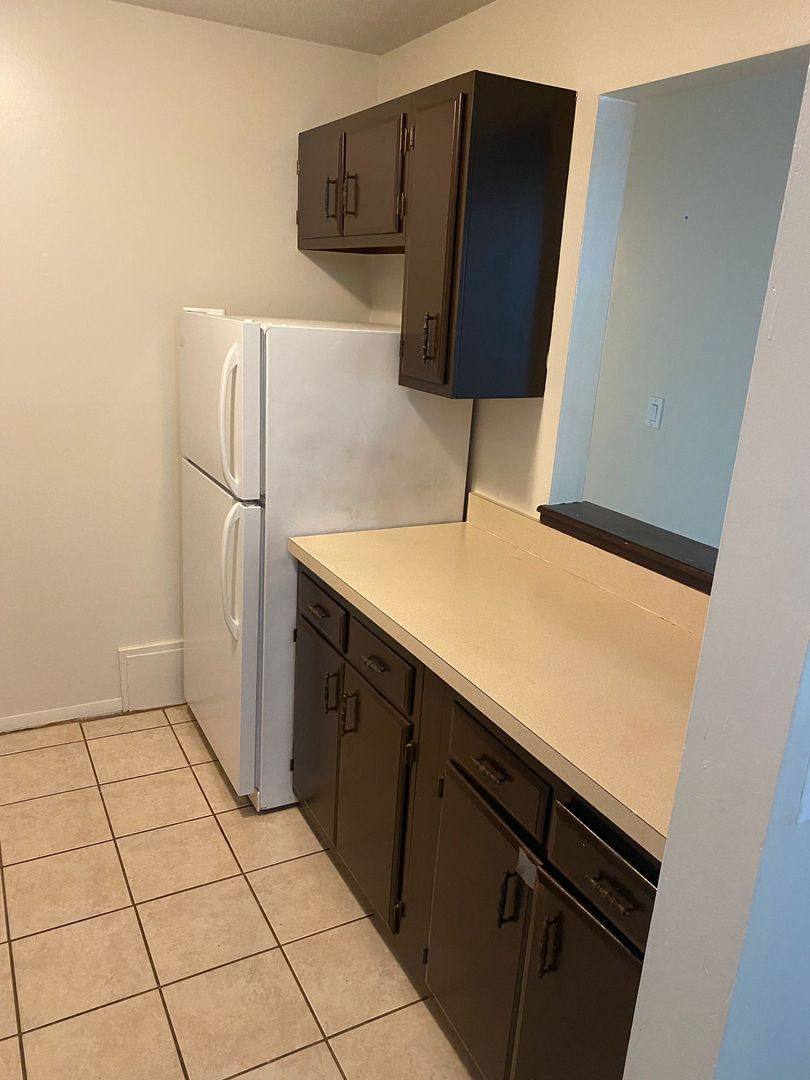 Apartment for rent at 169 W Spring St, West Haven, CT 06516