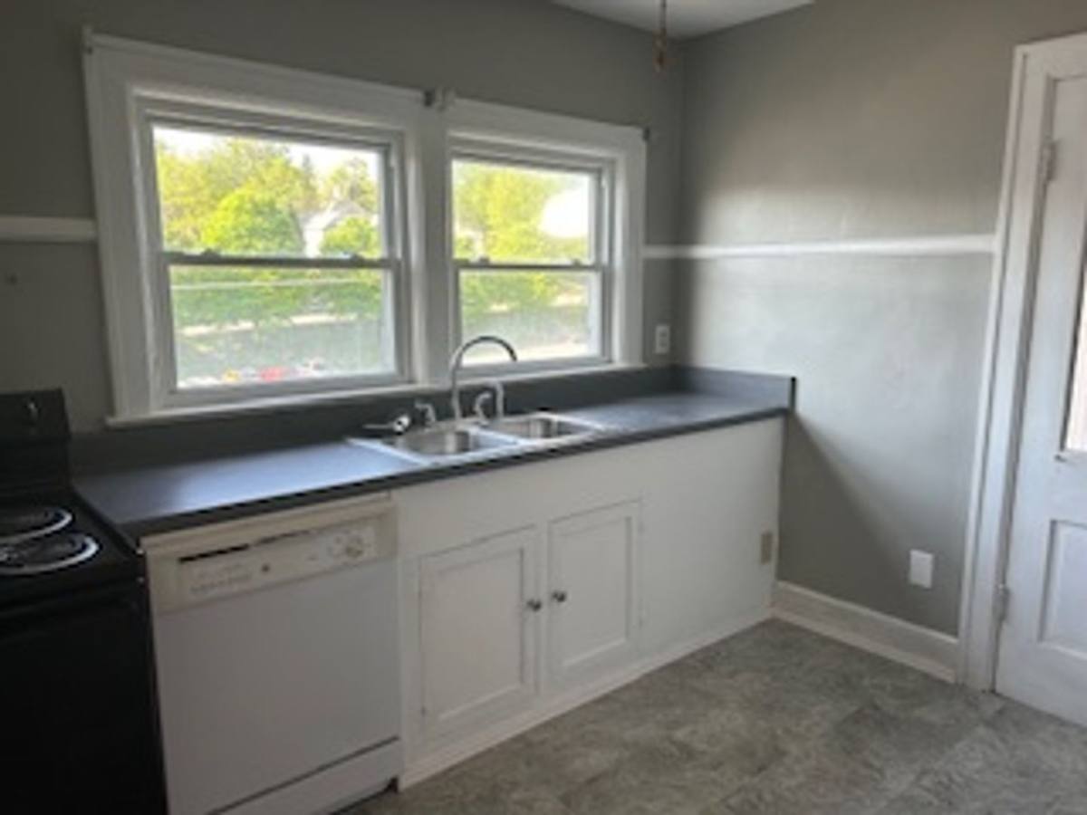 Apartment for rent at 1301 Pickett St, Radford, VA 24141