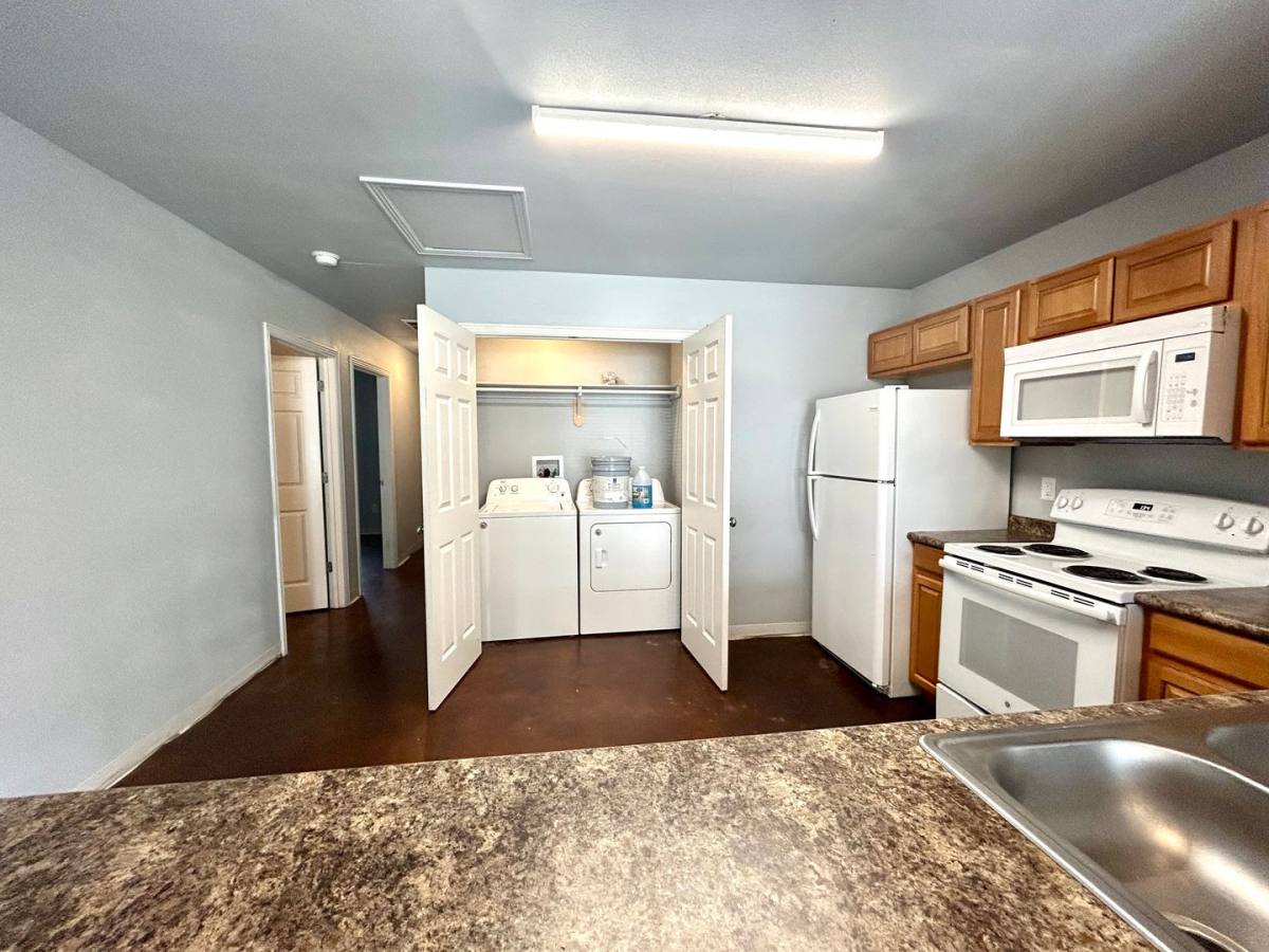 Apartment for rent at 527 Pool St, Decatur, AR 72722