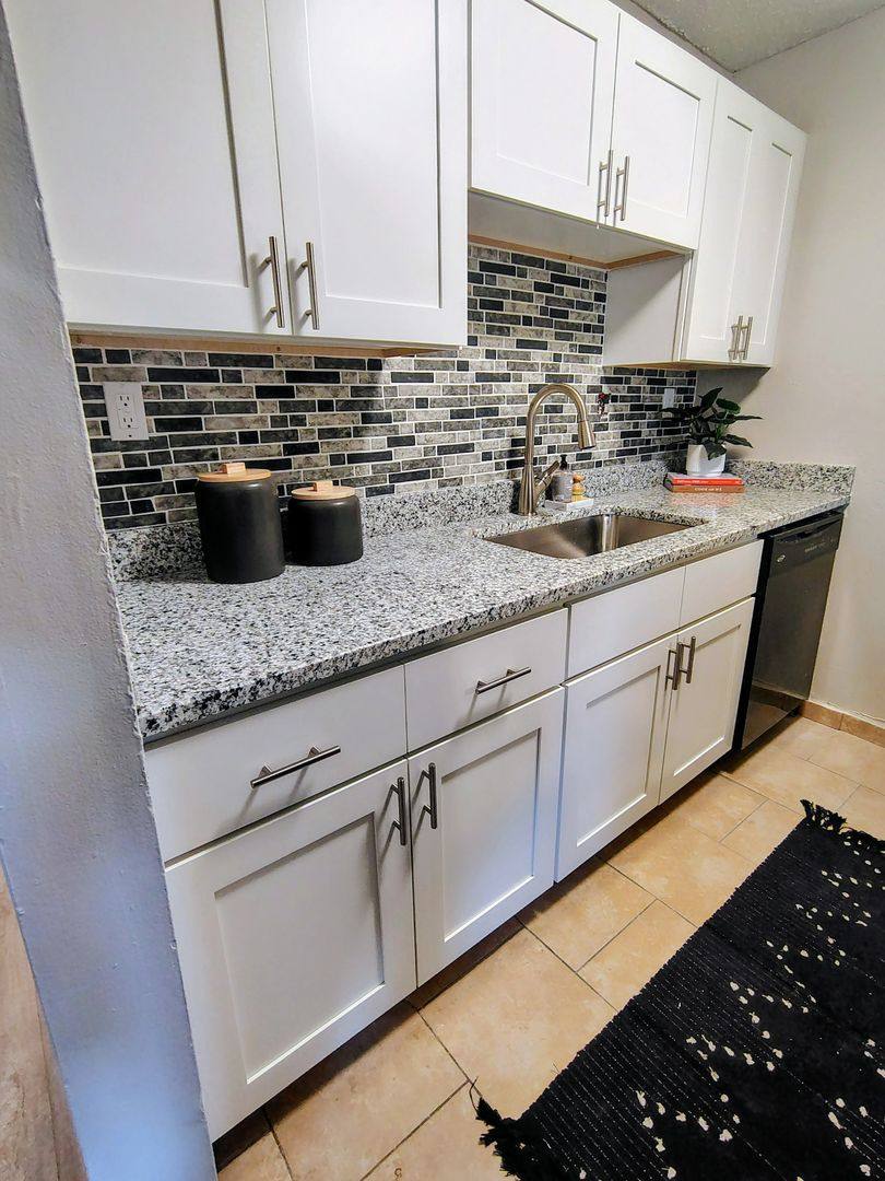 Apartment for rent at 7677 E 21st St, Wichita, KS 67206