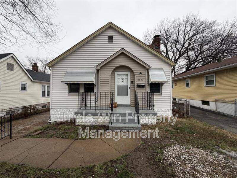 House for rent at 2527 Switzer Ave, Saint Louis, MO 63136