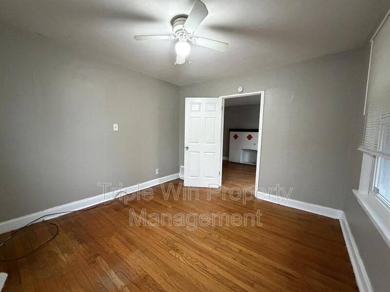 House for rent at 2527 Switzer Ave, Saint Louis, MO 63136