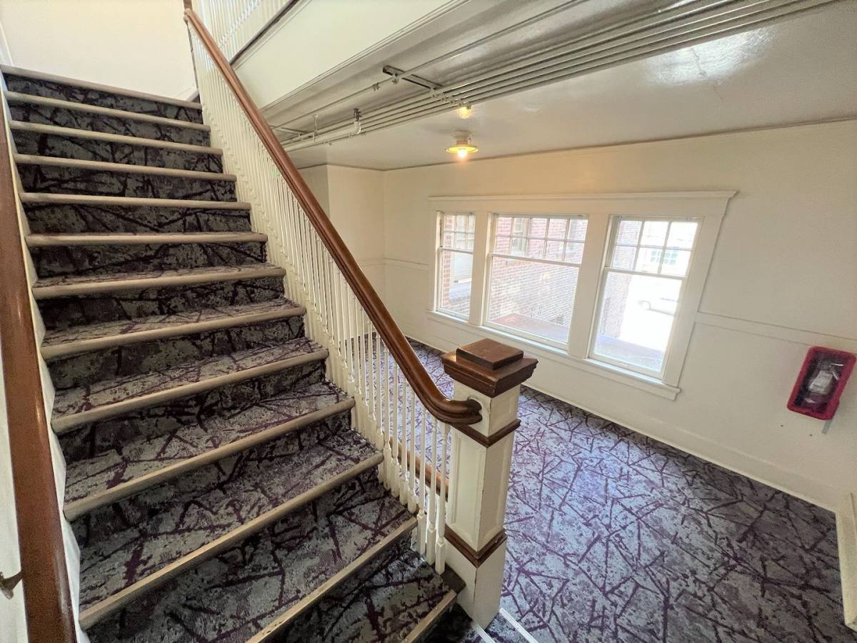 Apartment for rent at 207 Yakima St, Wenatchee, WA 98801