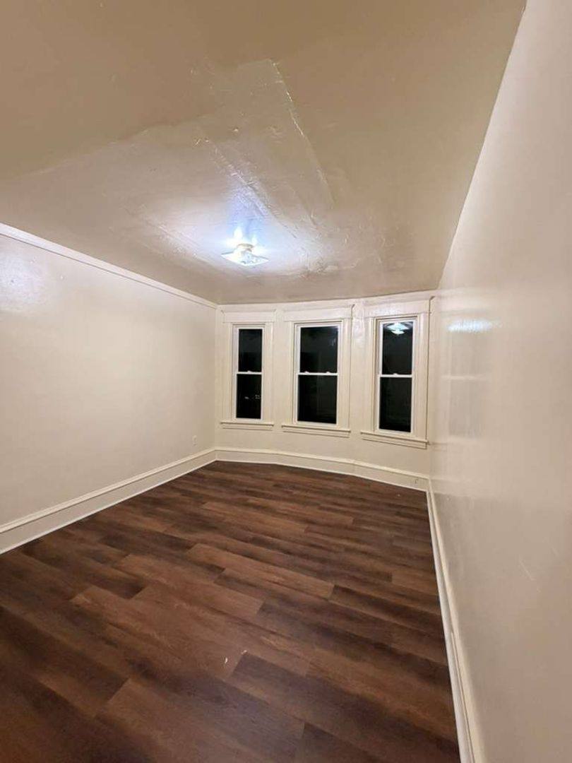 Apartment for rent at 41 Mosher St, Holyoke, MA 01040