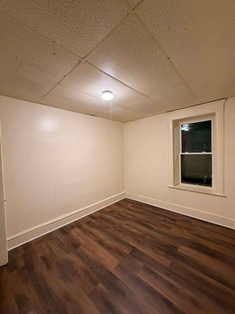 Apartment for rent at 41 Mosher St, Holyoke, MA 01040