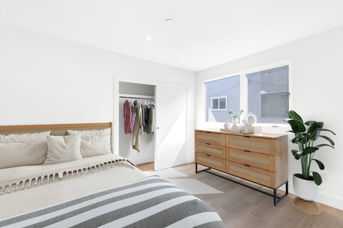 Apartment for rent at 914 7th St, Santa Monica, CA 90403