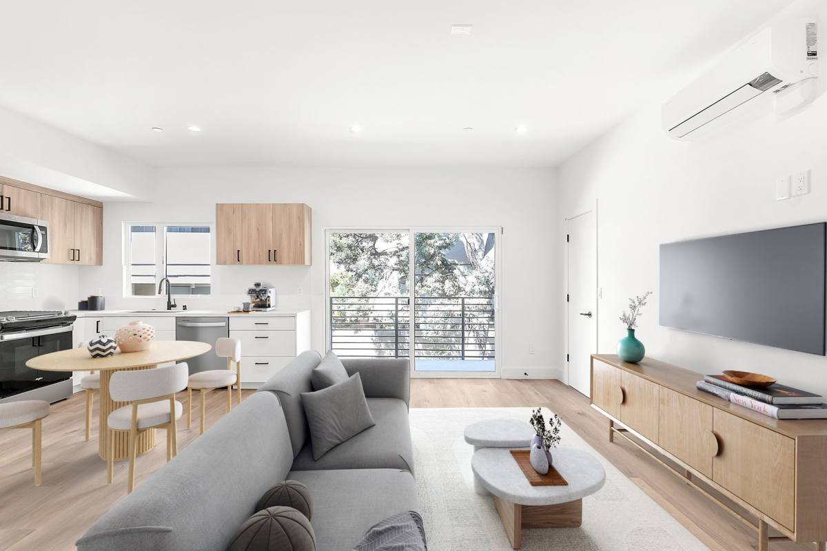 Apartment for rent at 914 7th St, Santa Monica, CA 90403