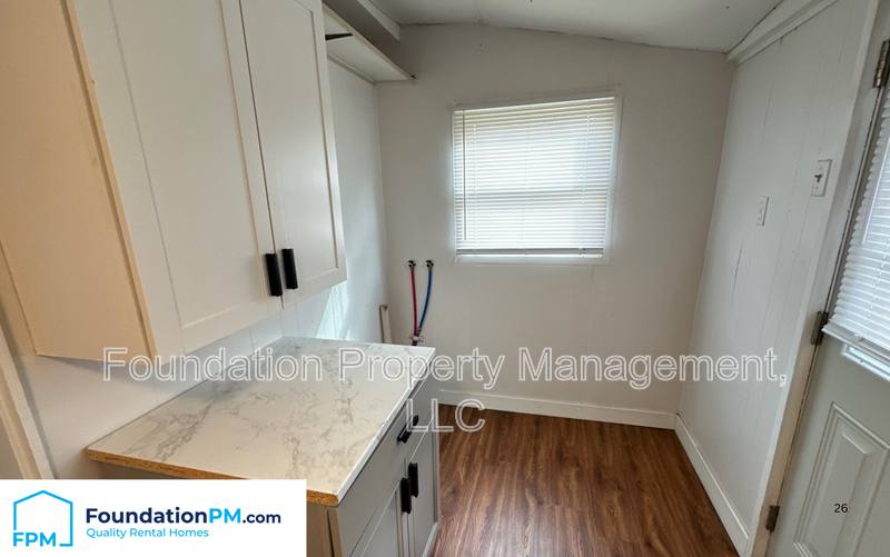 House for rent at 2569 Henderson St, Memphis, TN 38127