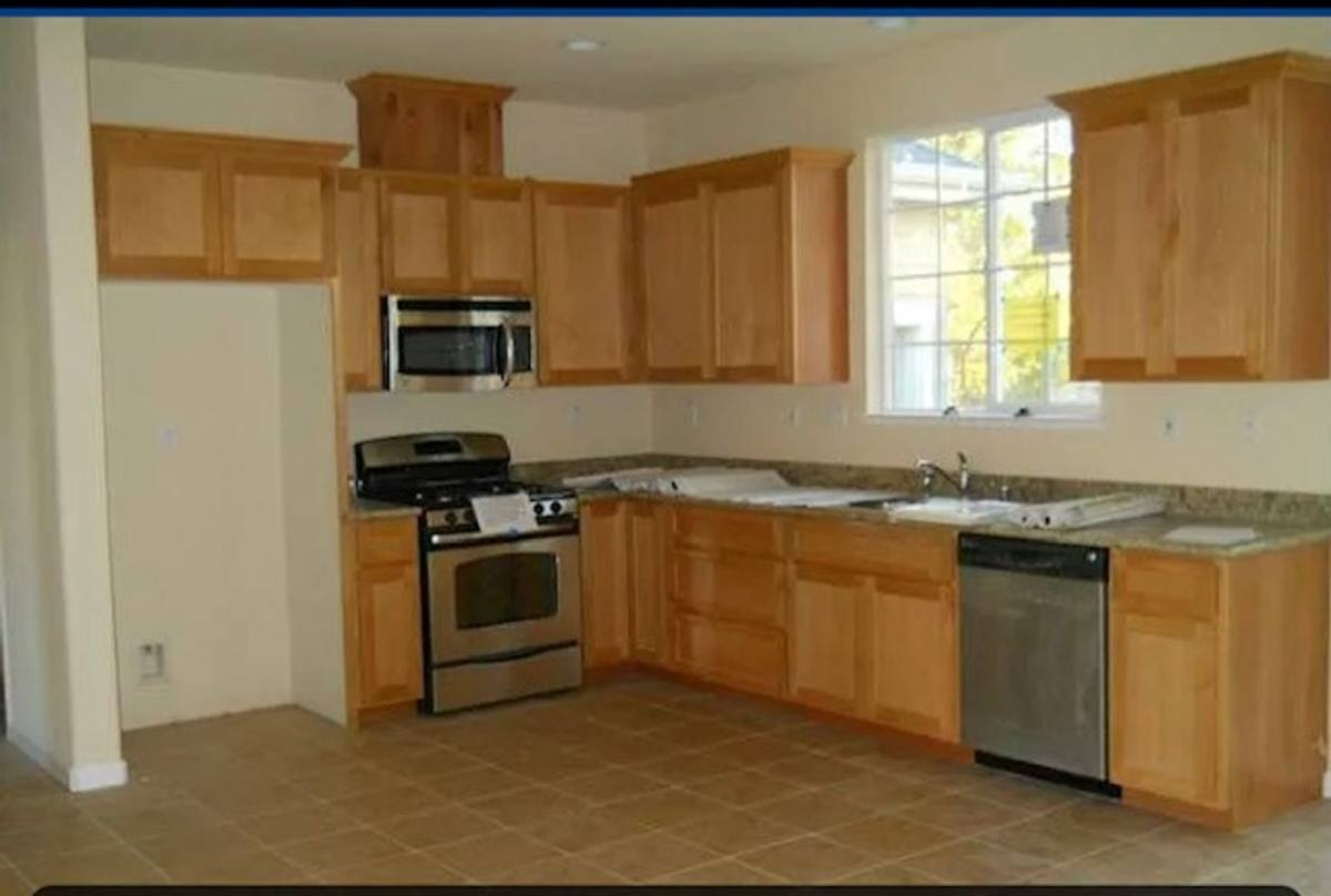 House for rent at 1217 Jennings Ave, Santa Rosa, CA 95401