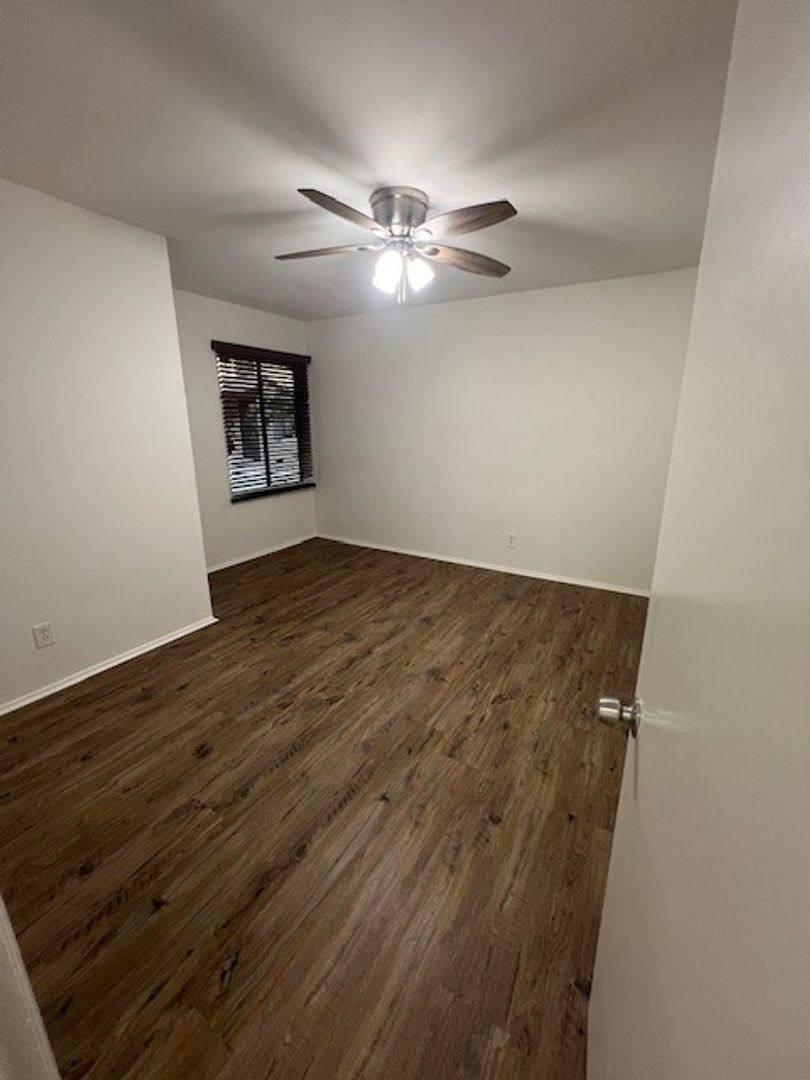 Apartment for rent at 6243-65 Vineland Ave, North Hollywood, CA 91606