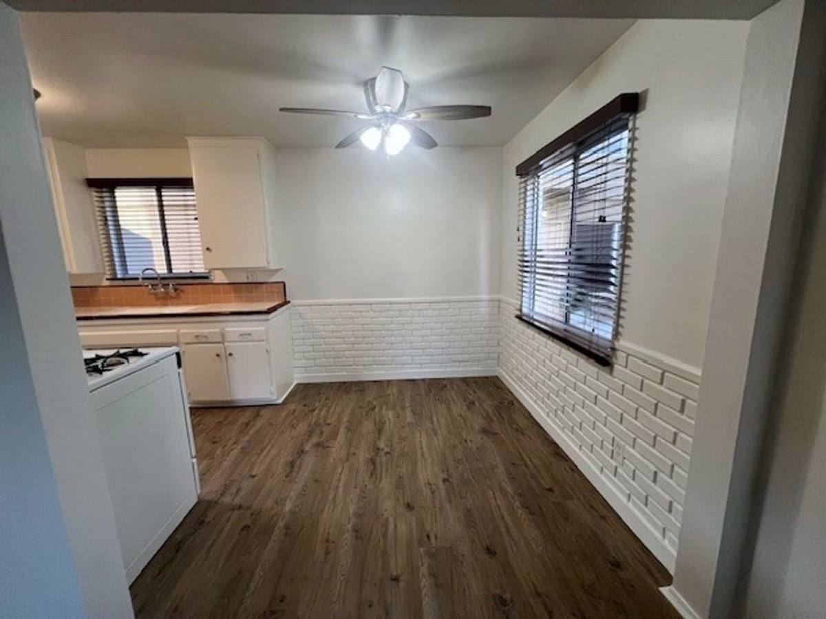 Apartment for rent at 6243-65 Vineland Ave, North Hollywood, CA 91606