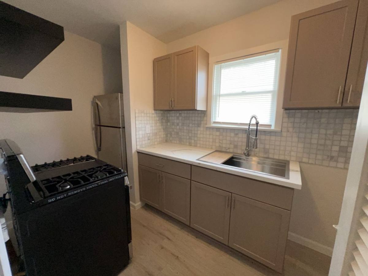 House for rent at 1008 Studewood St, Houston, TX 77008