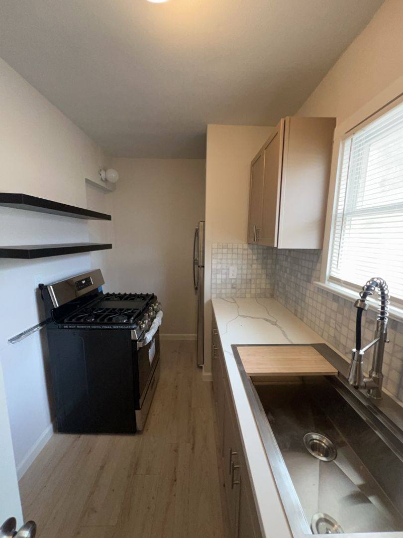 House for rent at 1008 Studewood St, Houston, TX 77008