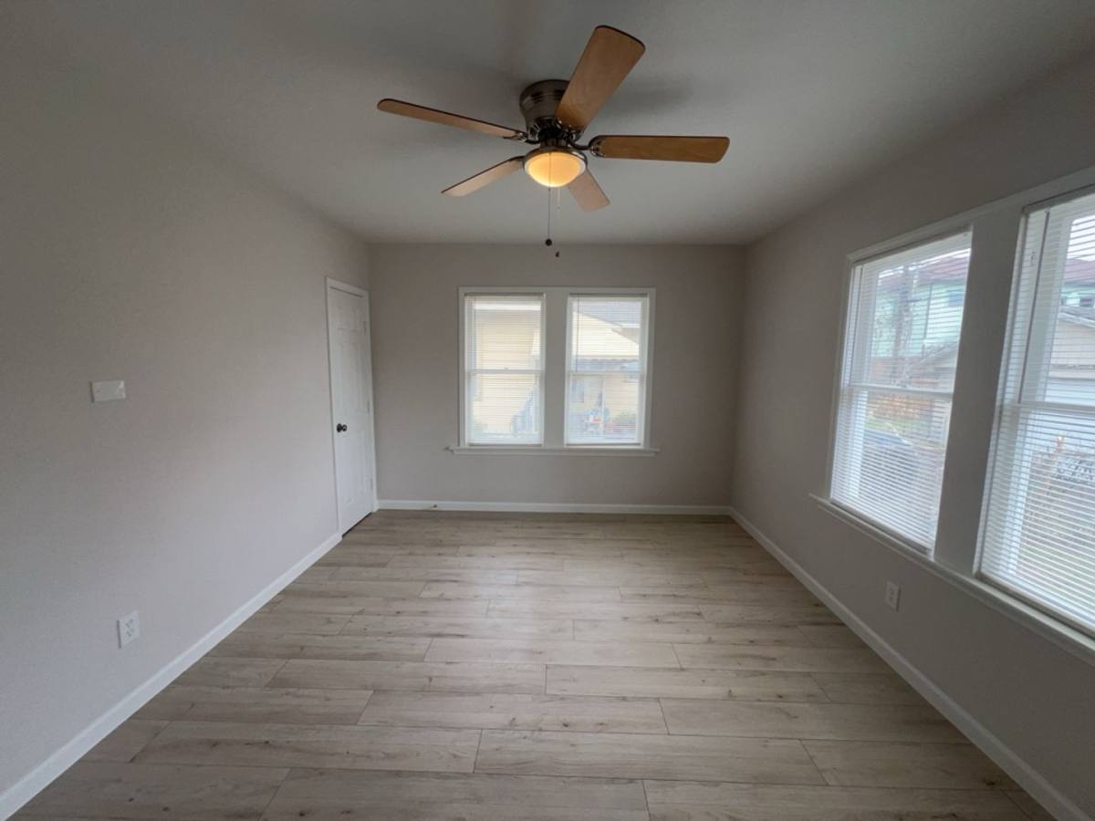 House for rent at 1008 Studewood St, Houston, TX 77008