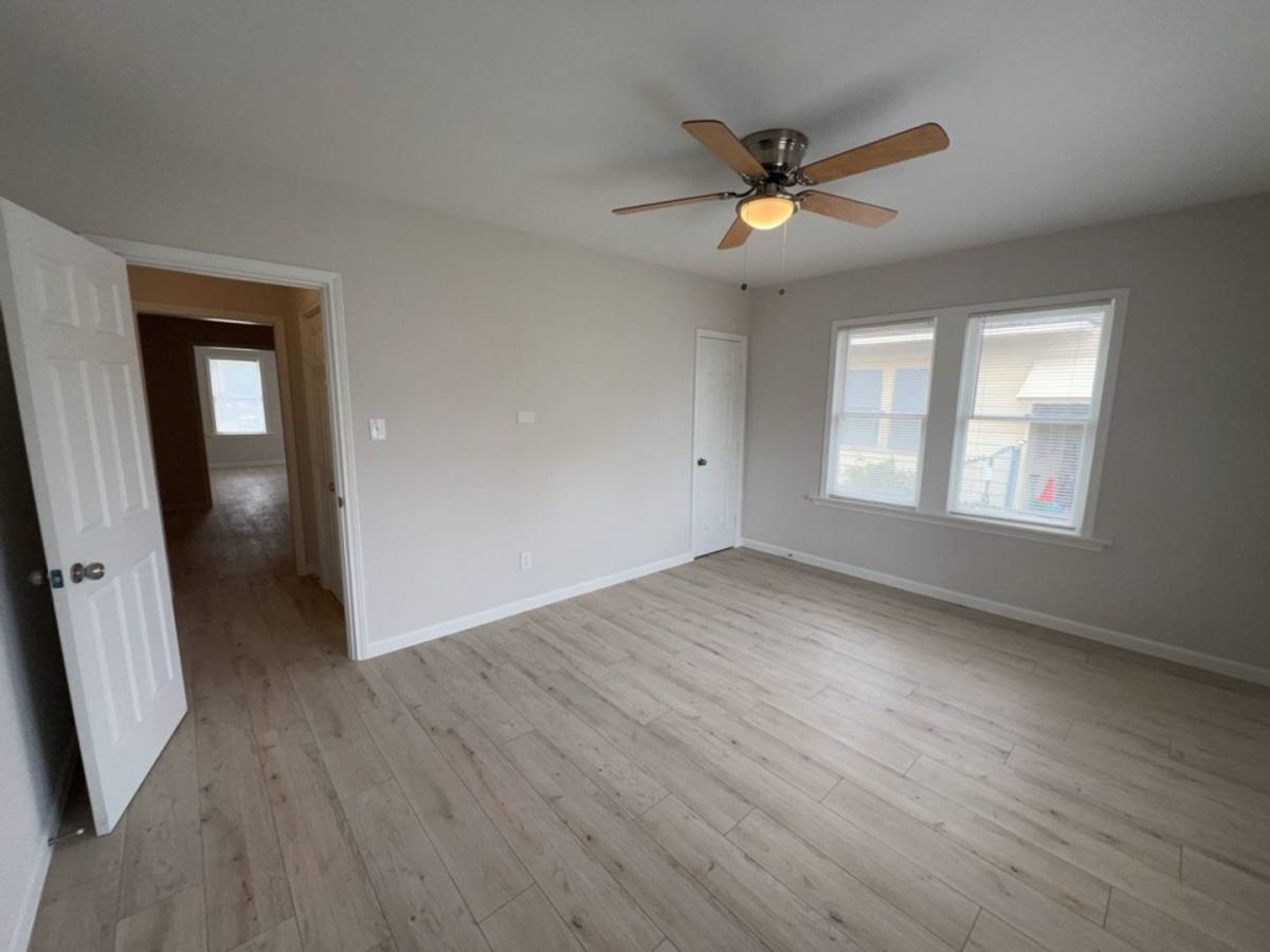 House for rent at 1008 Studewood St, Houston, TX 77008