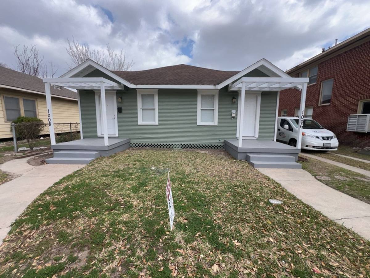 House for rent at 1008 Studewood St, Houston, TX 77008