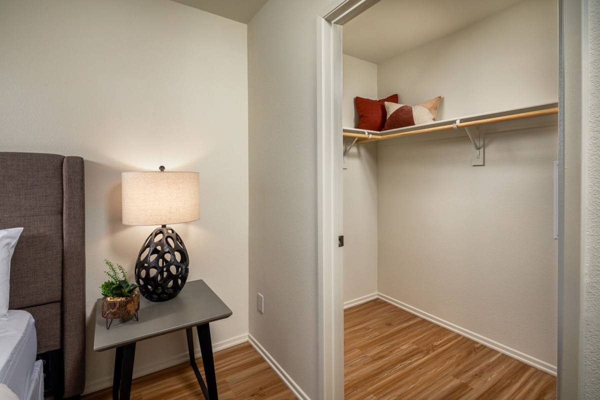 Apartment for rent at 4662 Lincoln Ave, Cypress, CA 90630