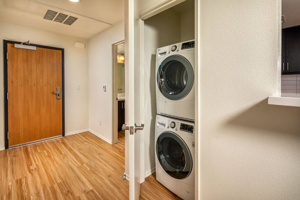 Apartment for rent at 4662 Lincoln Ave, Cypress, CA 90630