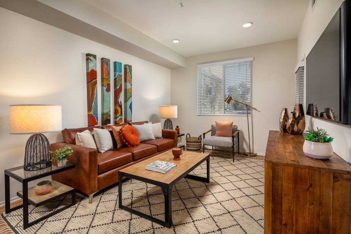 Apartment for rent at 4662 Lincoln Ave, Cypress, CA 90630