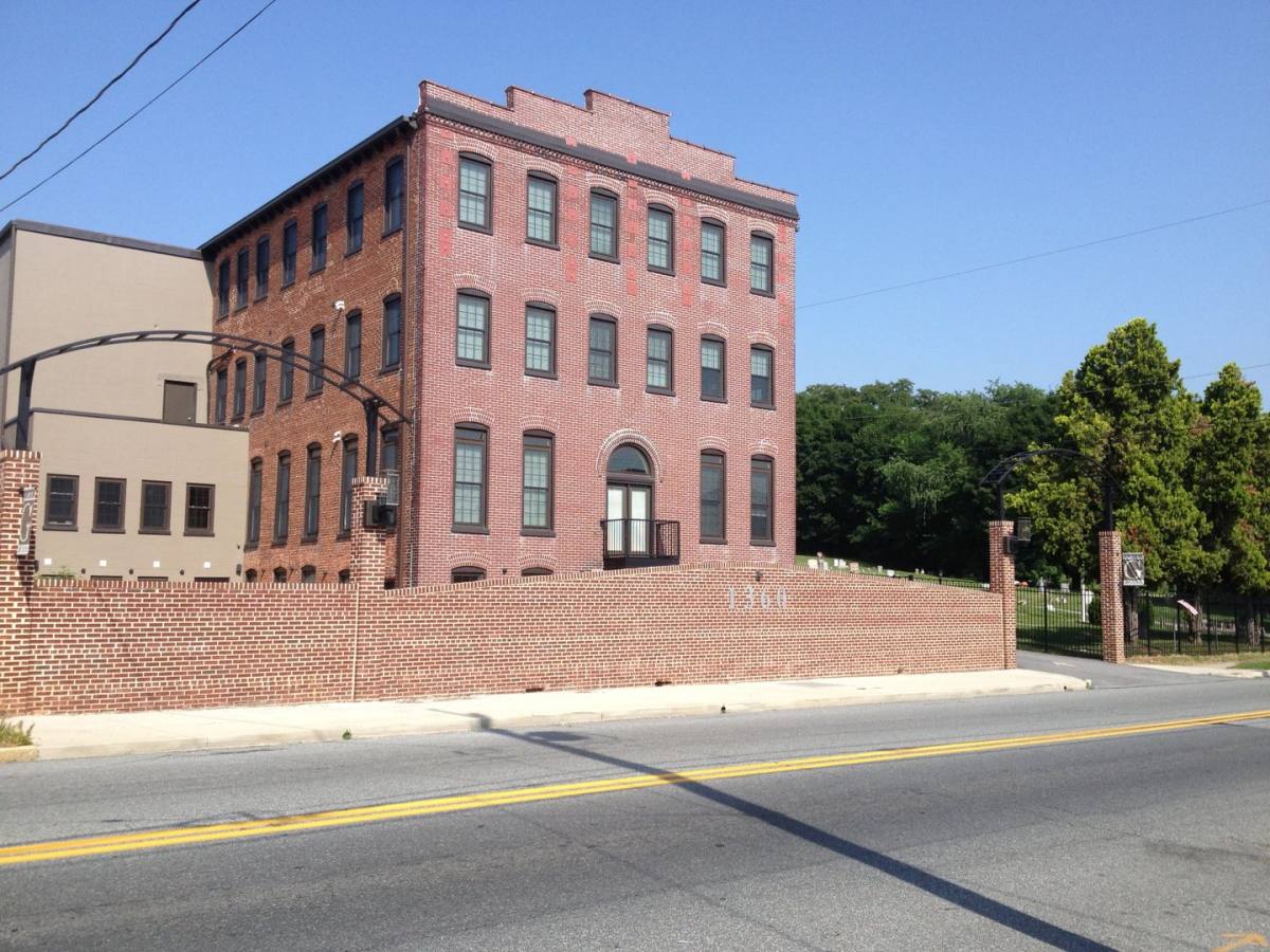 Apartment for rent at 1360 N George St, York, PA 17404