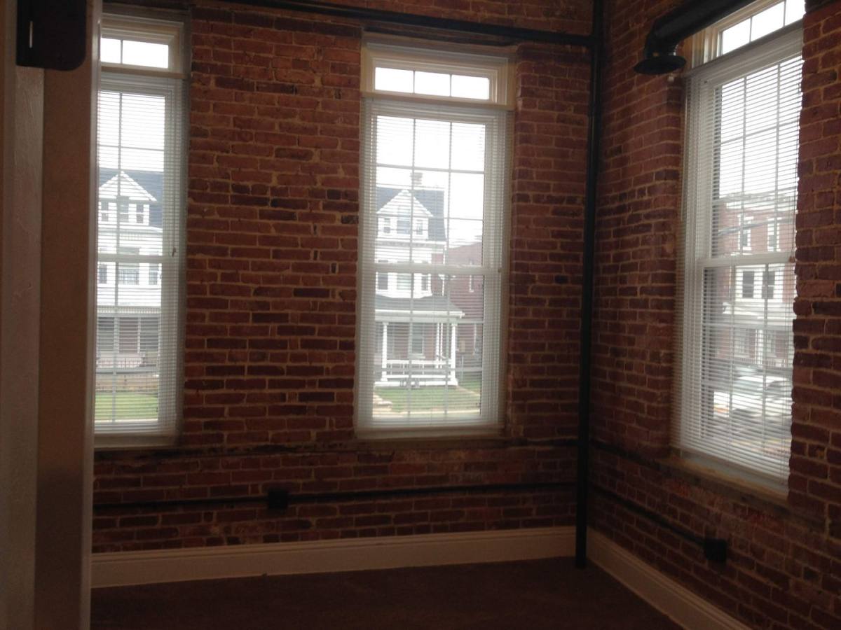 Apartment for rent at 1360 N George St, York, PA 17404