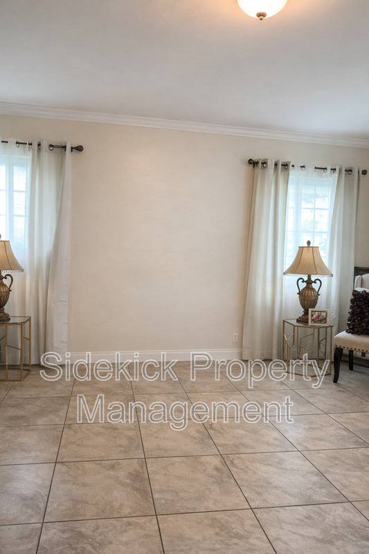 Apartment for rent at 4321 Beagle St, Los Angeles, CA 90032