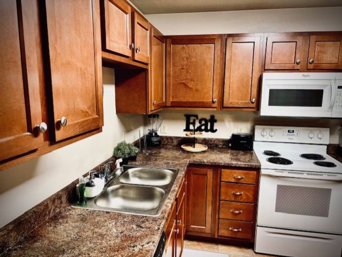 Apartment for rent at 1624-1632 Doodler Dr, Sioux Falls, SD 57103