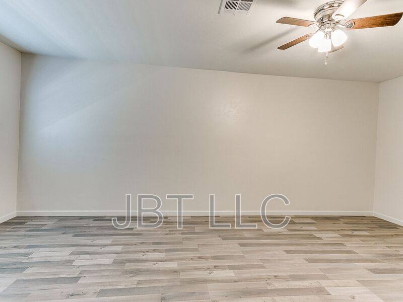 House for rent at 4416 Meadowoak Dr, Oklahoma City, OK 73110