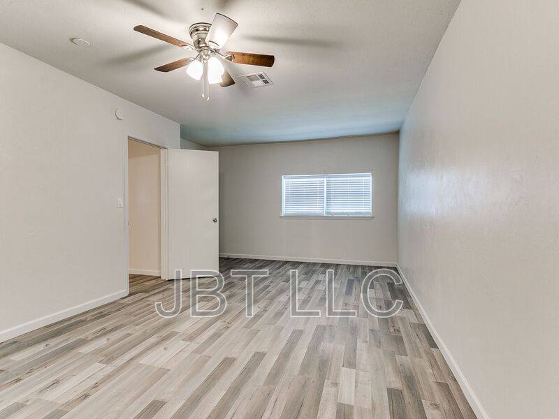 House for rent at 4416 Meadowoak Dr, Oklahoma City, OK 73110