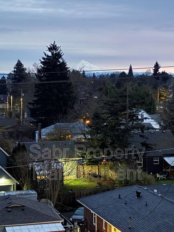 Apartment for rent at 1520 N Bryant St #3, Portland, OR 97217