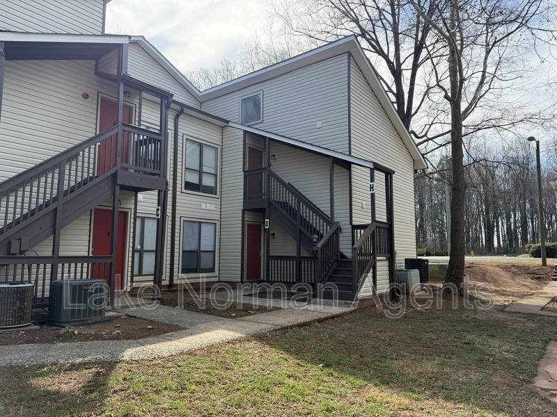 Condo for rent at 4617 Sharon Chase Dr #H, Charlotte, NC 28215
