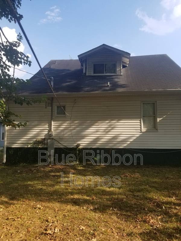 House for rent at 2543 E 5th Ave, Knoxville, TN 37914