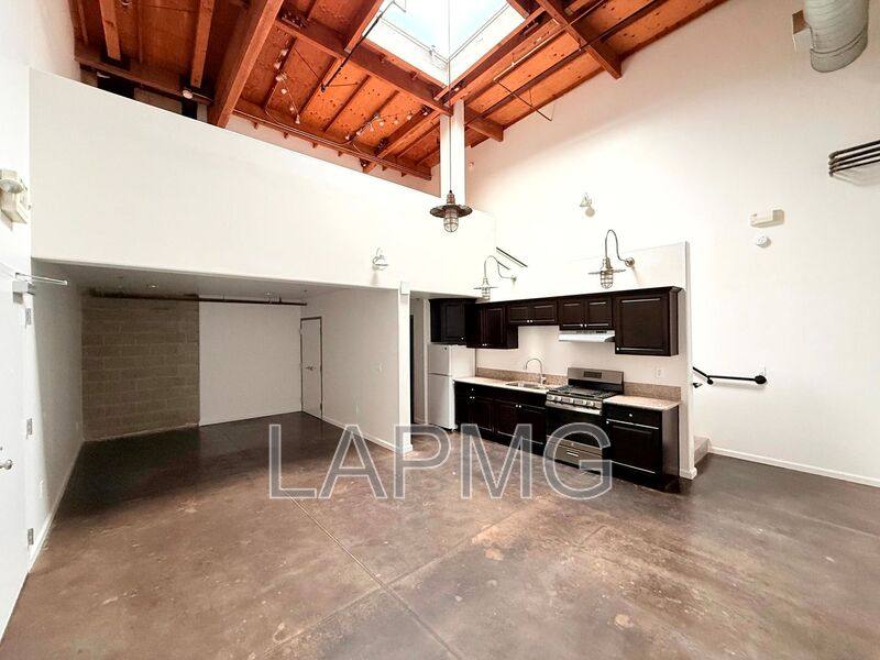 House for rent at 1734 N Main St, 633 Gibbons St #120, Los Angeles, CA 90031