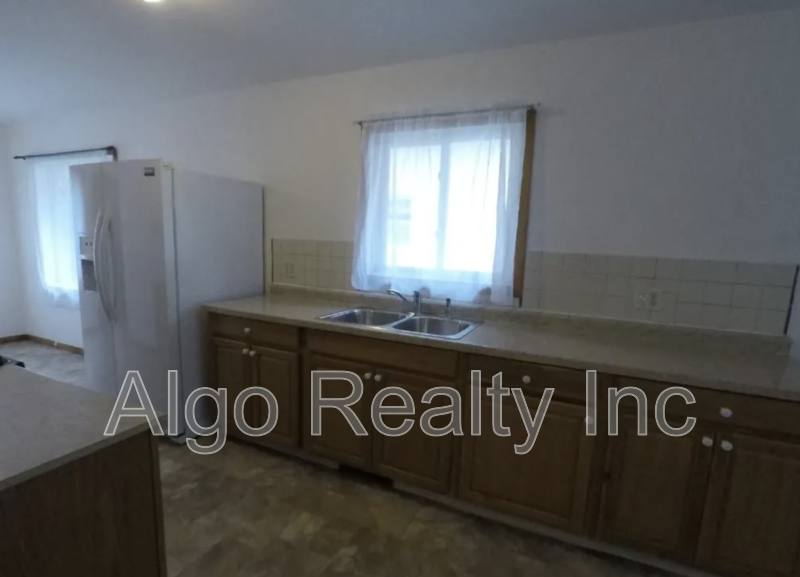 House for rent at 3526 Newton Ave N, Minneapolis, MN 55412