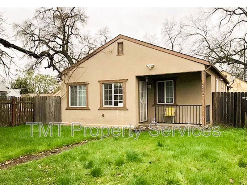 House for rent at 4200 35th St, Sacramento, CA 95820