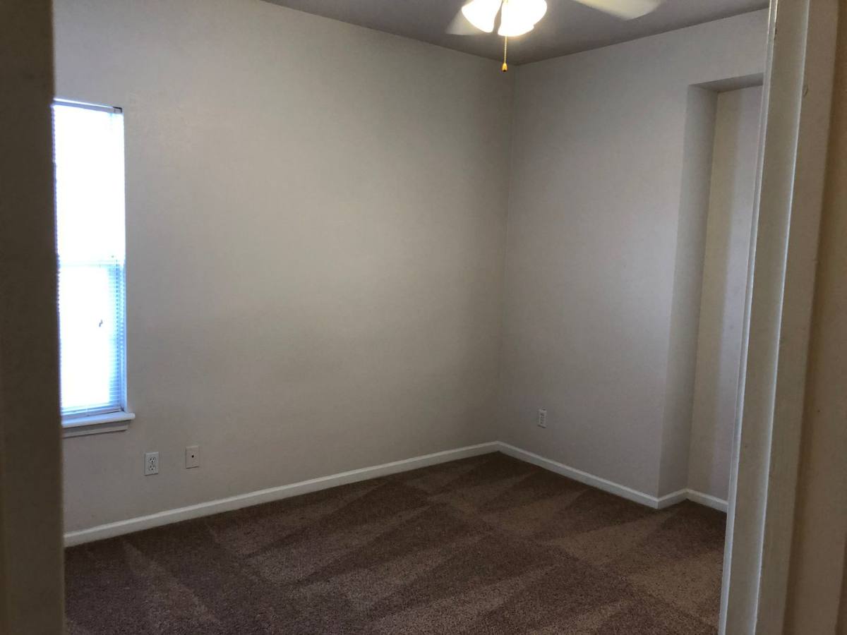 Townhouse for rent at 3520 W 22nd St, Lawrence, KS 66047