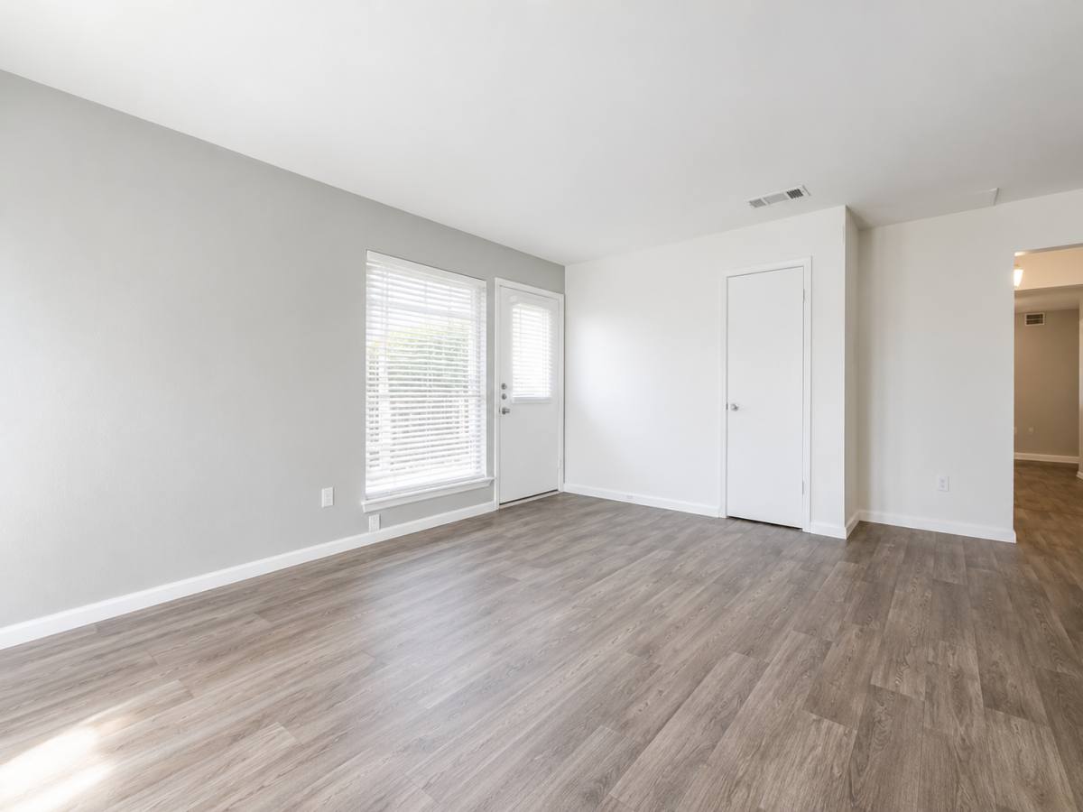 Townhouse for rent at 5009 Copperbend Blvd #B, Austin, TX 78744