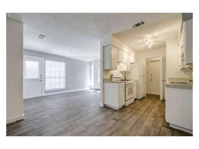 Townhouse for rent at 5009 Copperbend Blvd #B, Austin, TX 78744