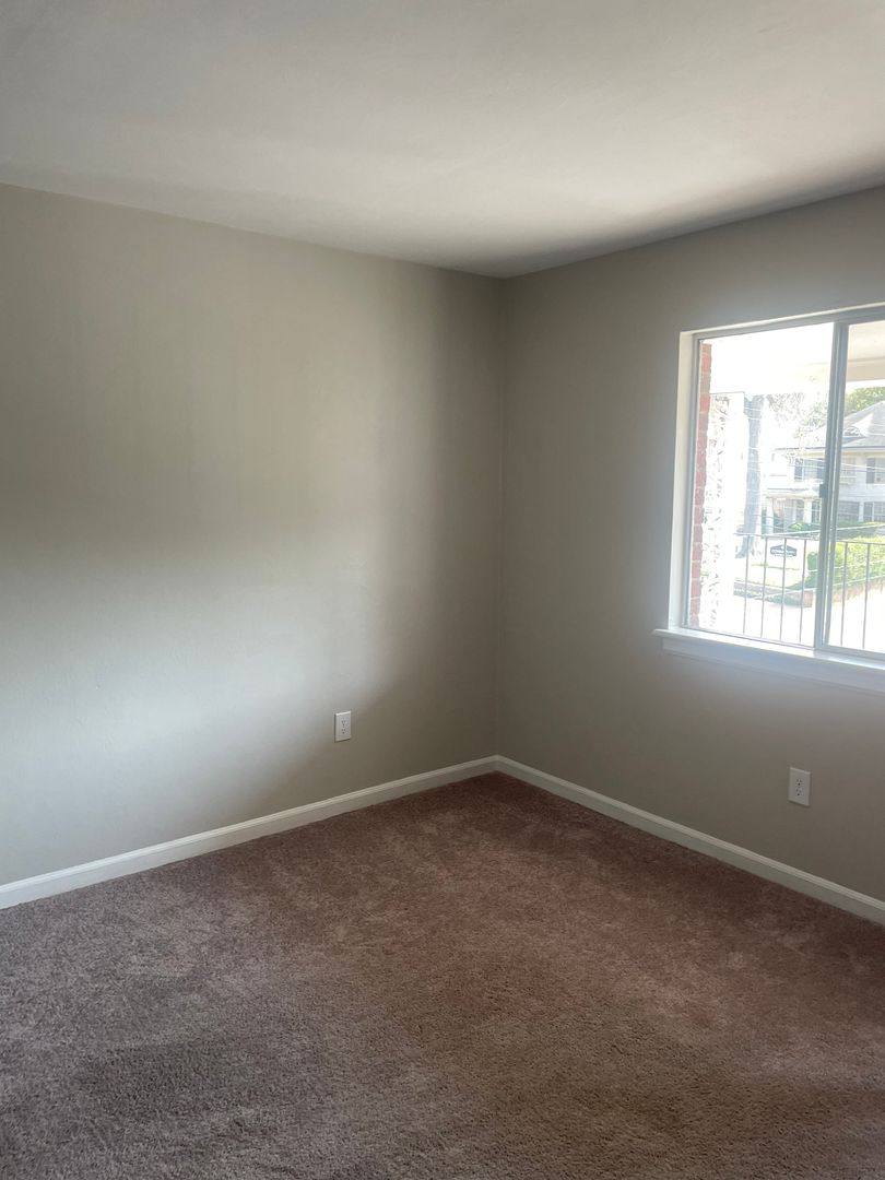 Apartment for rent at 1401 3rd St SW, Roanoke, VA 24016