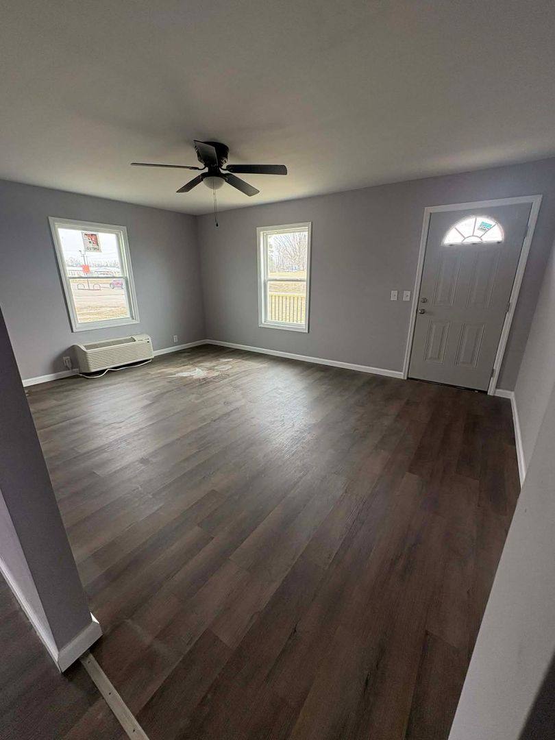 House for rent at 12324 Old Burg Rd, Smiths Grove, KY 42171