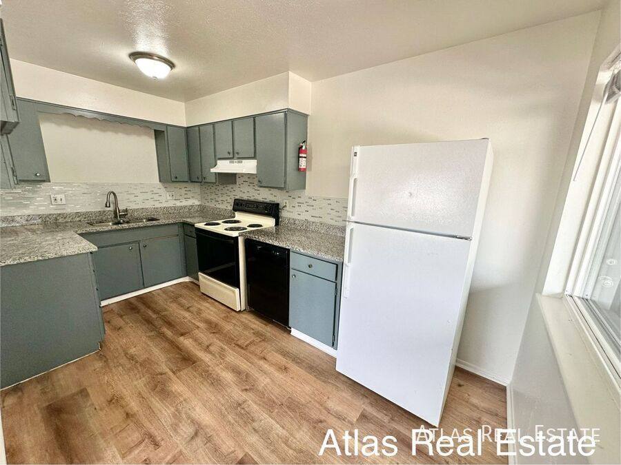 Apartment for rent at 303 University Dr #3, Colorado Springs, CO 80910